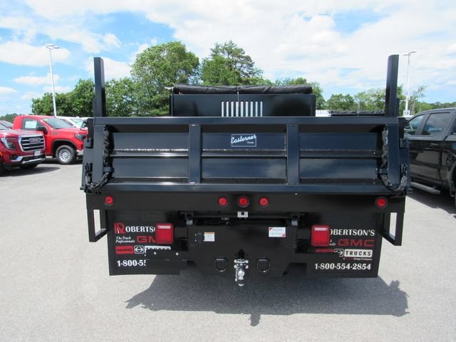 New 2026 Summit White GMC Pro image 3