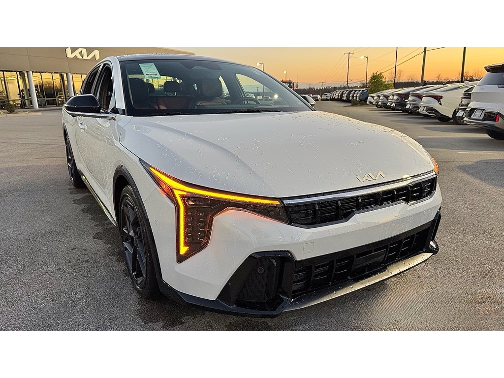 New 2025 Snow White Pearl Kia GT-Line Turbo image 2