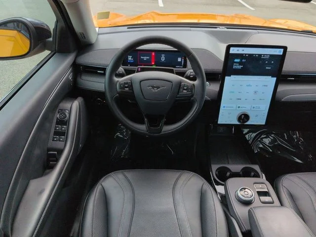 Certified Used 2023 Cyber Orange Metallic Tricoat Ford Premium image 16