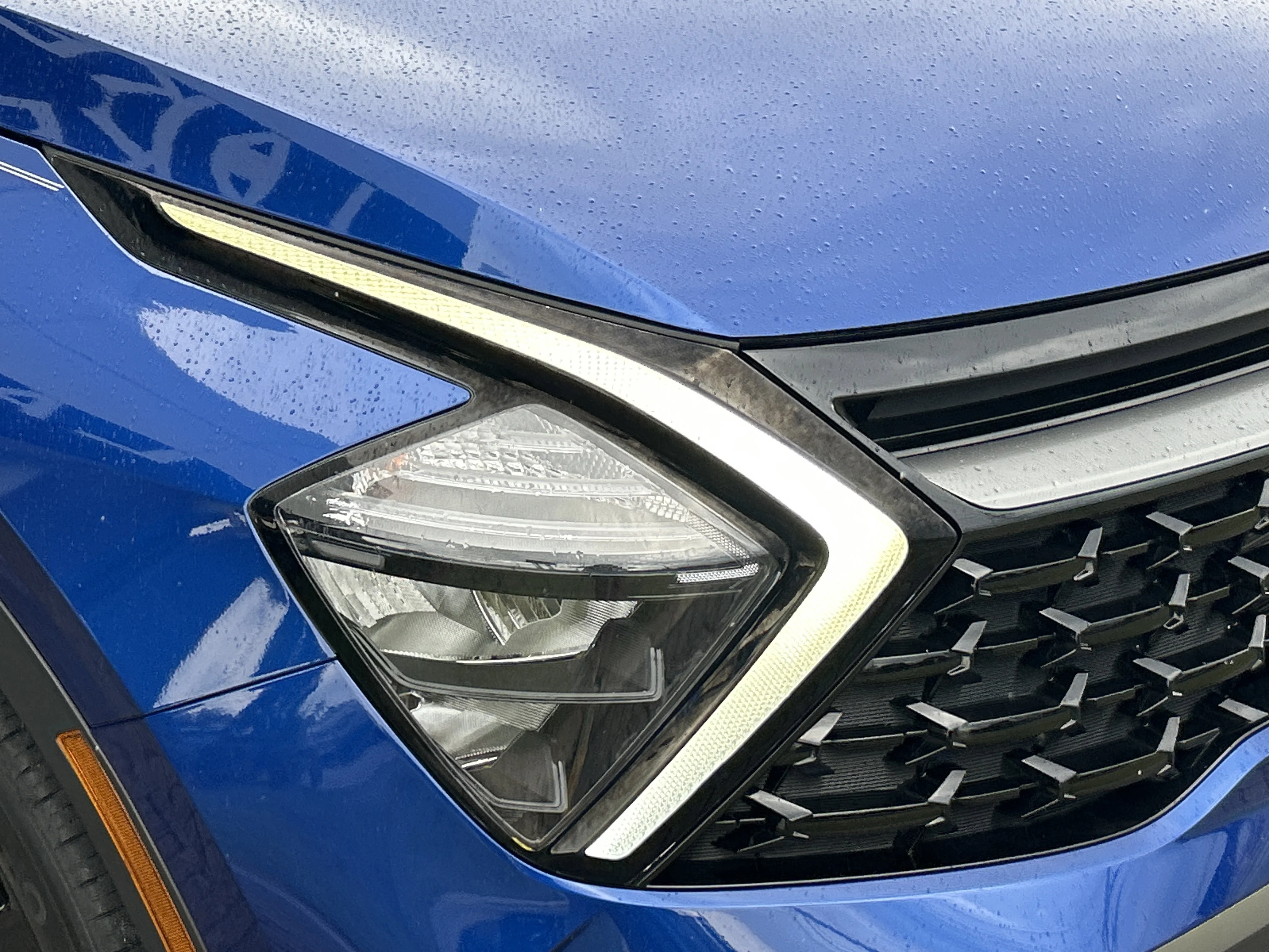 Used 2023 Sapphire Blue Kia X-Line image 8