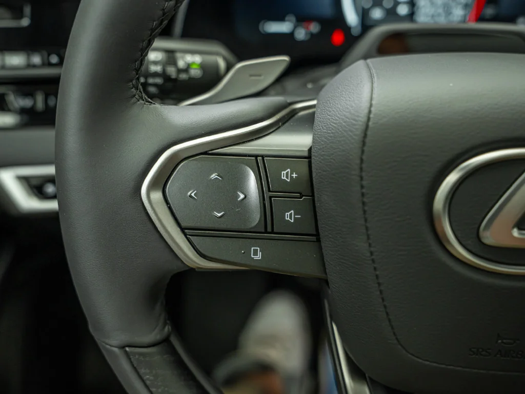 New 2026 Iridium Lexus PREMIUM PLUS image 27