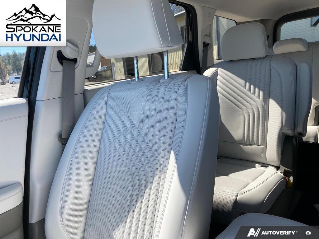 New 2026 Abyss Black Pearl Hyundai SEL Premium 7P image 23