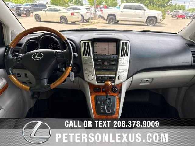 Used 2007 Gray Lexus Luxury image 16