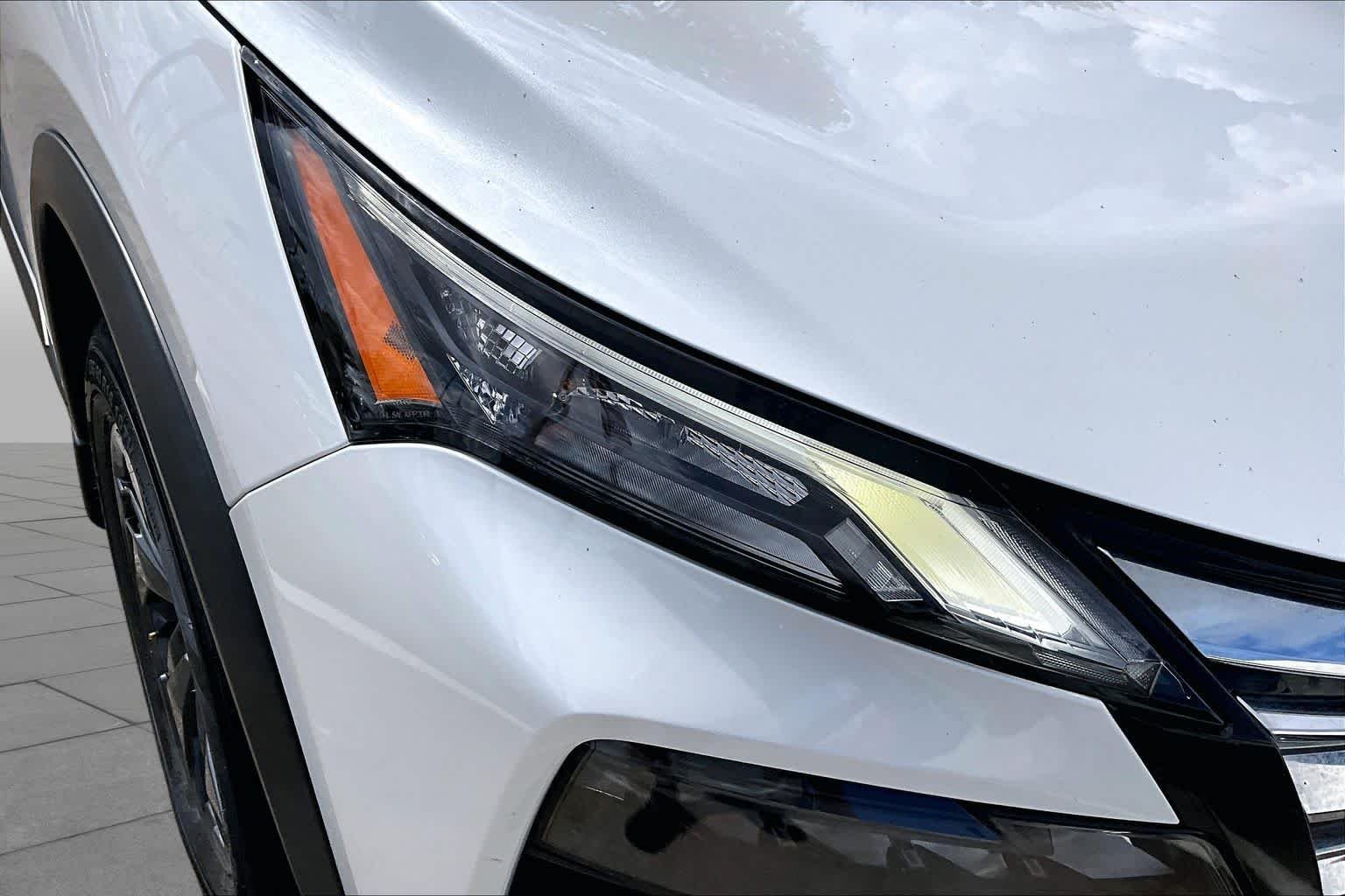 Certified Used 2024 Everest White Pearl Nissan SV image 26