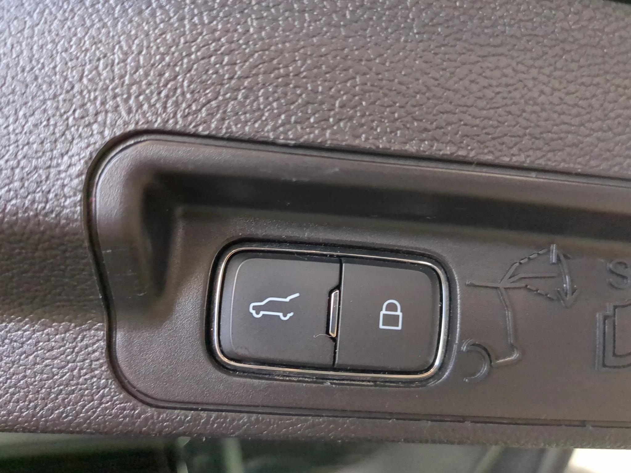 Used 2020 Agate Black Metallic Ford XLT image 18