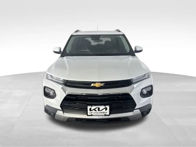 Used 2023 White Chevrolet LT image 2