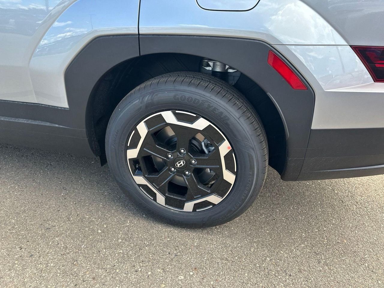 New 2026 Silver Hyundai SE AWD image 6