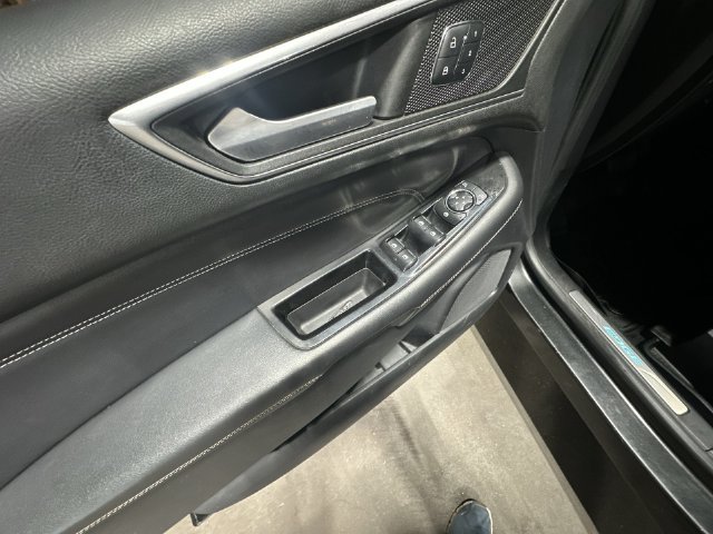 Used 2015 Tuxedo Black Metallic Ford Titanium image 19