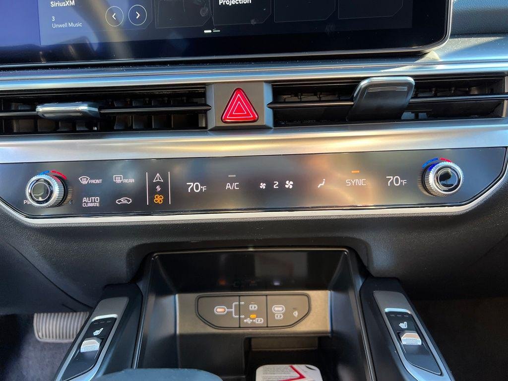 New 2026 Ebony Black Kia S image 22