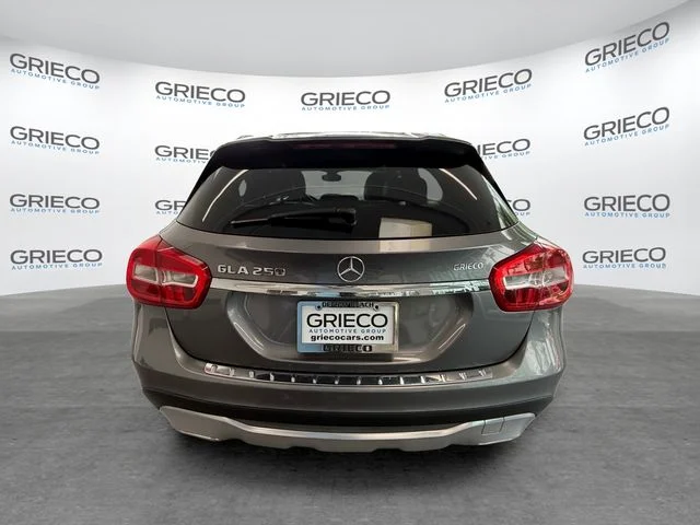 Used 2018 Gray Mercedes-Benz GLA 250 image 6