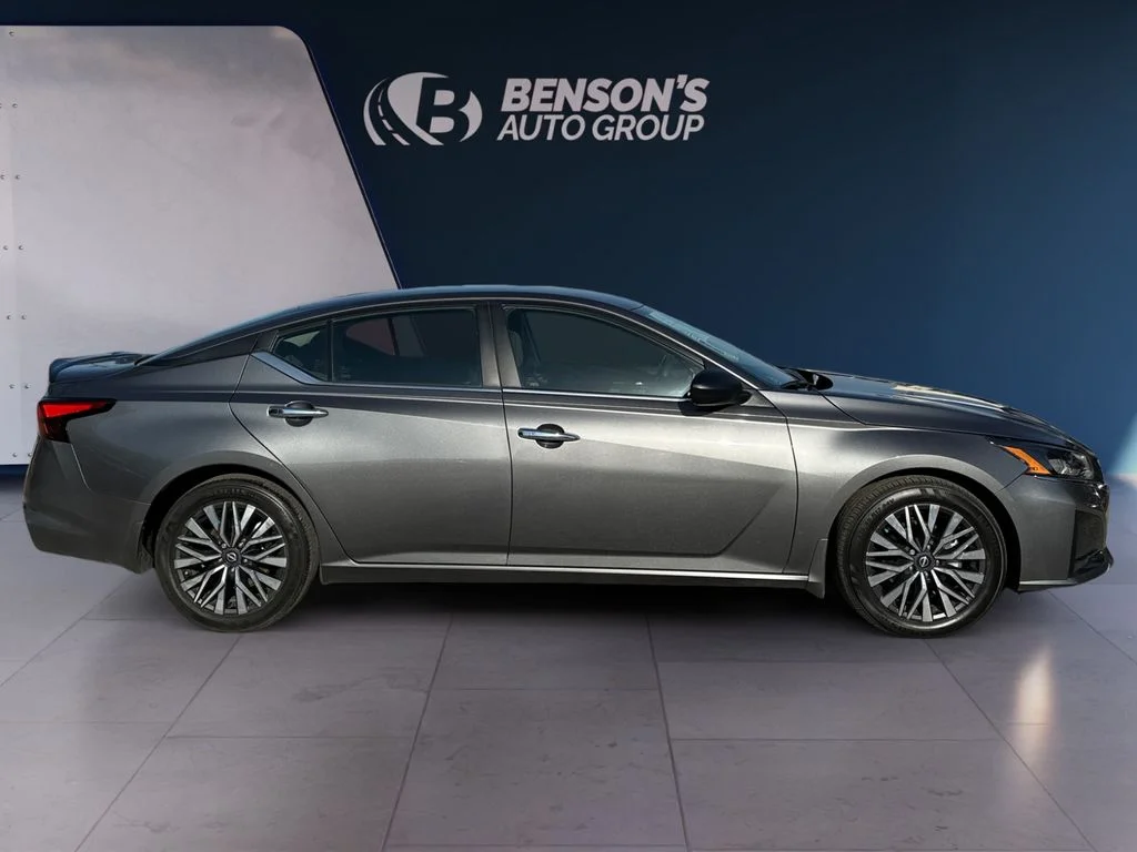 Used 2024 Gray Nissan 2.5 SV image 6