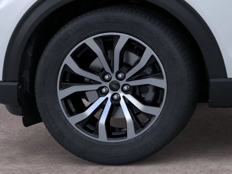 New 2026 Star White Metallic Tri-Coat Ford ST-Line image 19