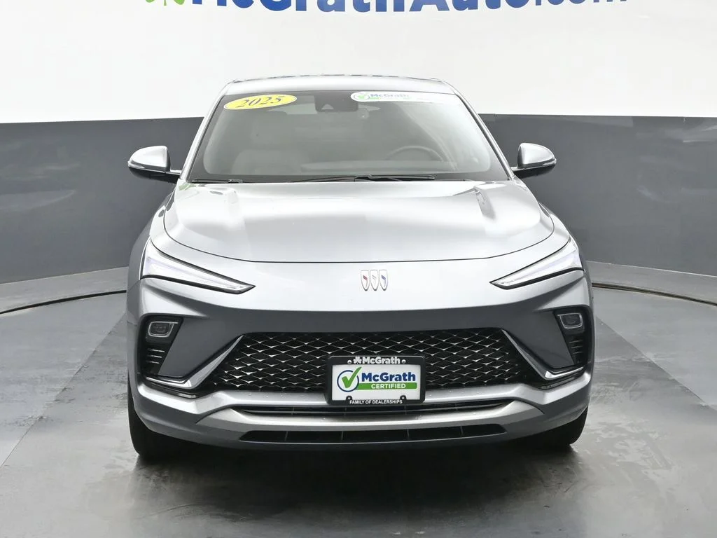 Used 2025 Gray Buick Avenir image 5