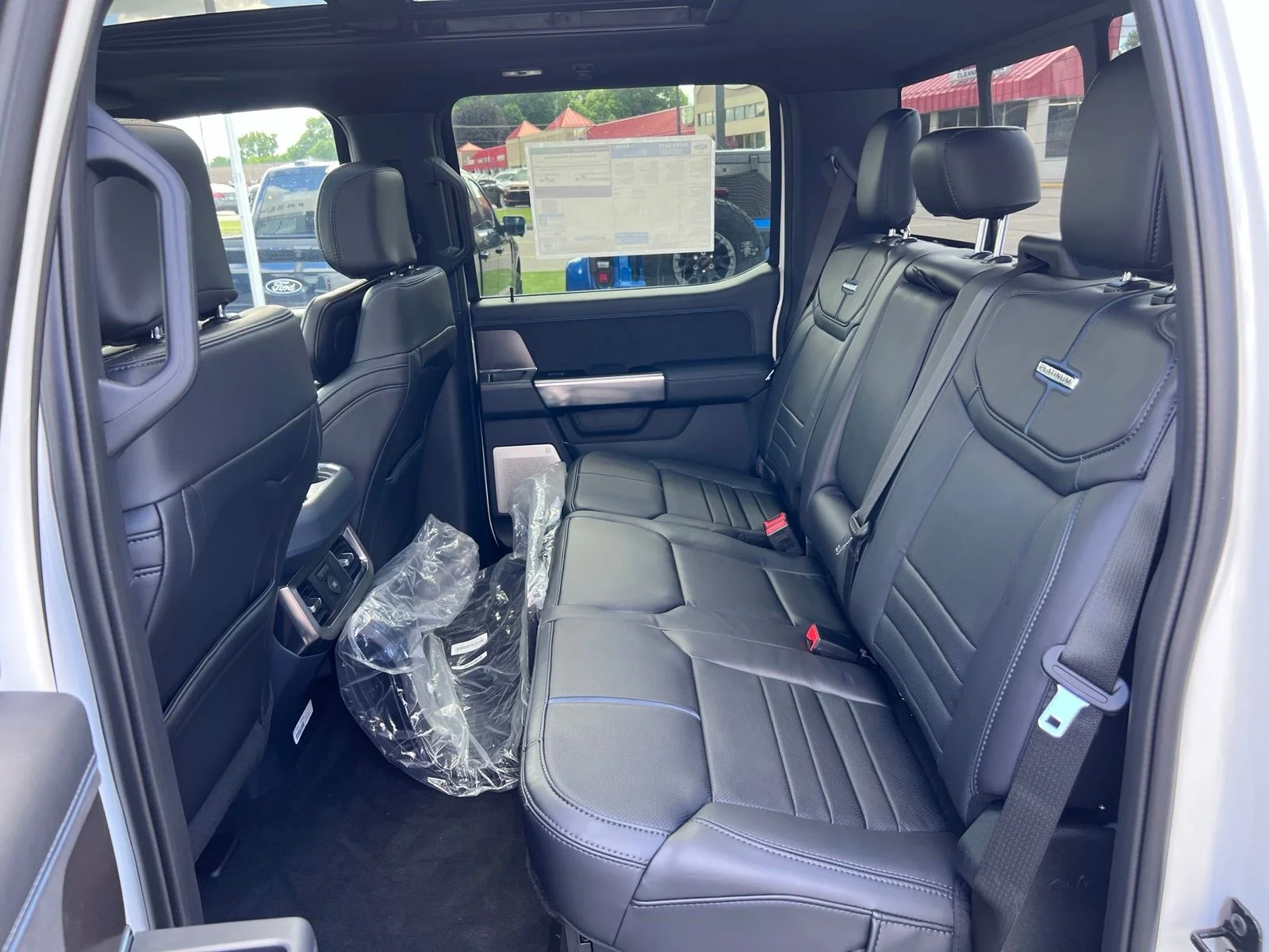 New 2026 Star White Metallic Tri-Coat Ford F-350® Platinum® image 55