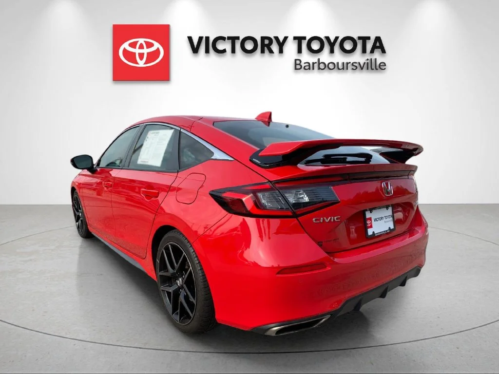 Used 2022 Red Honda Sport Touring image 3