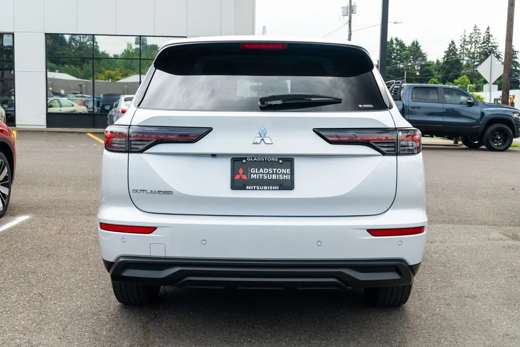 Used 2025 White Mitsubishi ES image 5
