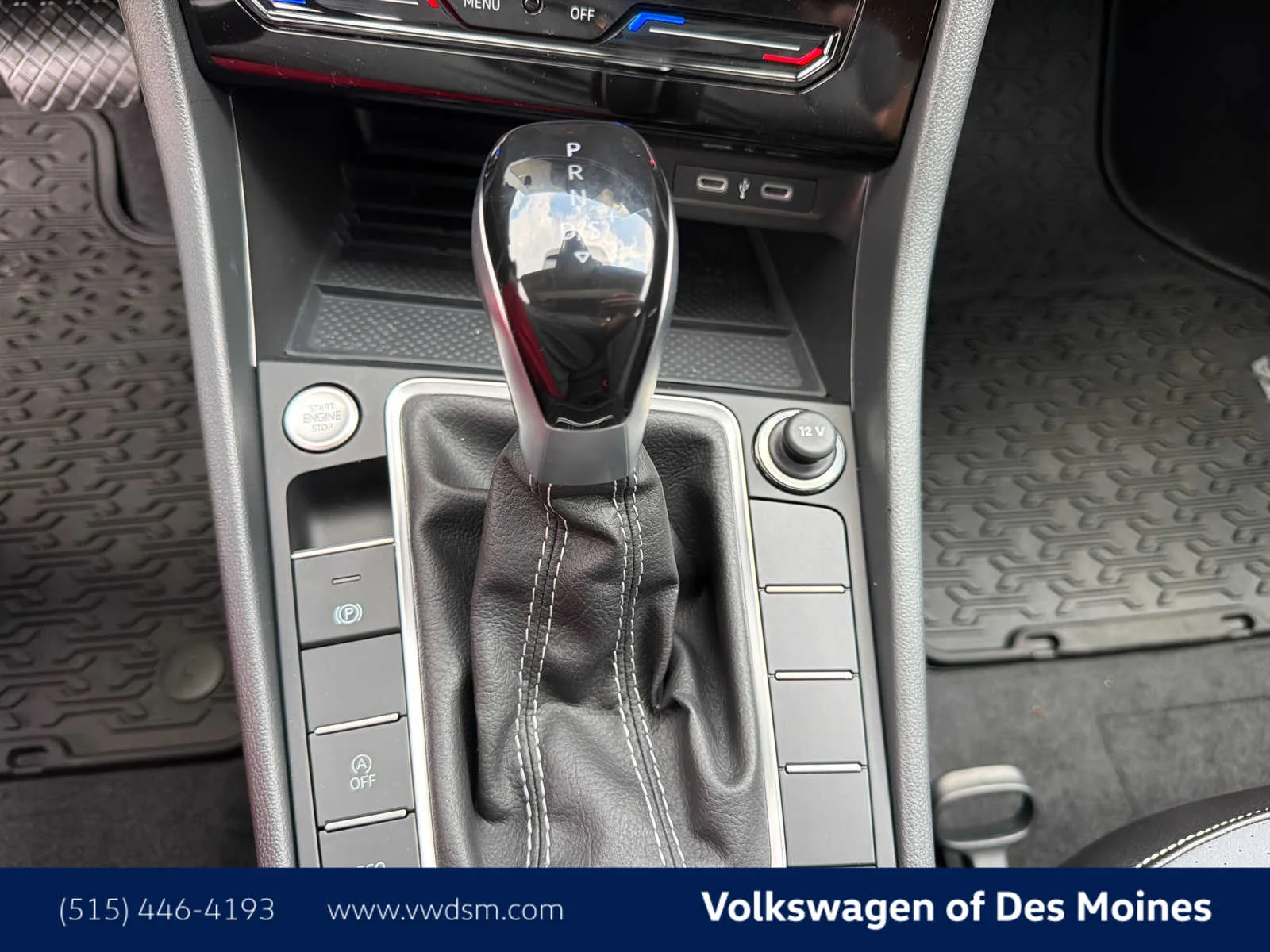New 2026 Deep Black Pearl Volkswagen SE image 15