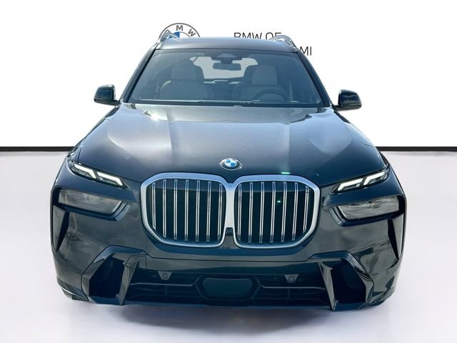 Used 2024 Black BMW xDrive40i image 2