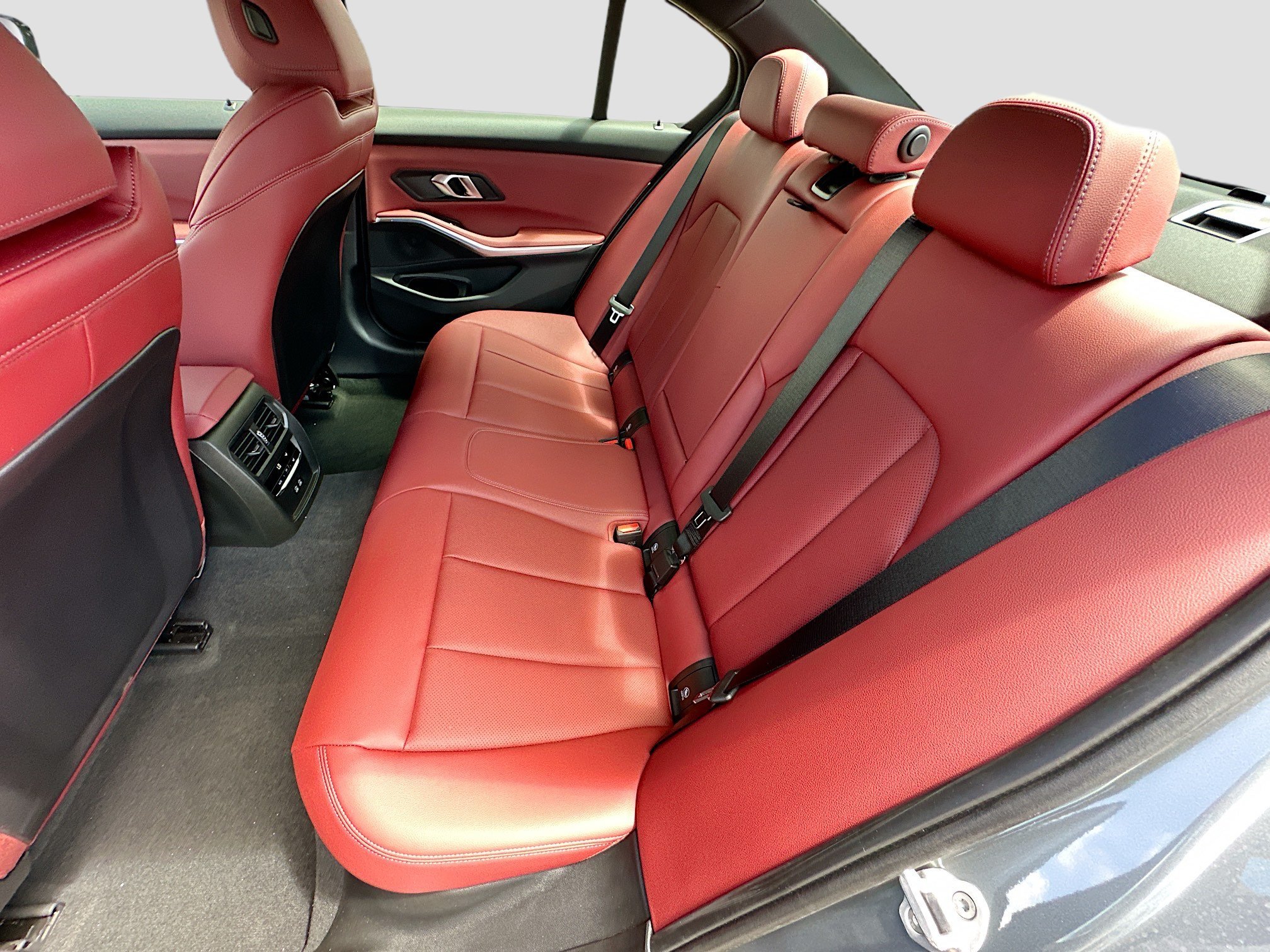 New 2026 Skyscraper Grey Metallic BMW 330i NA image 18