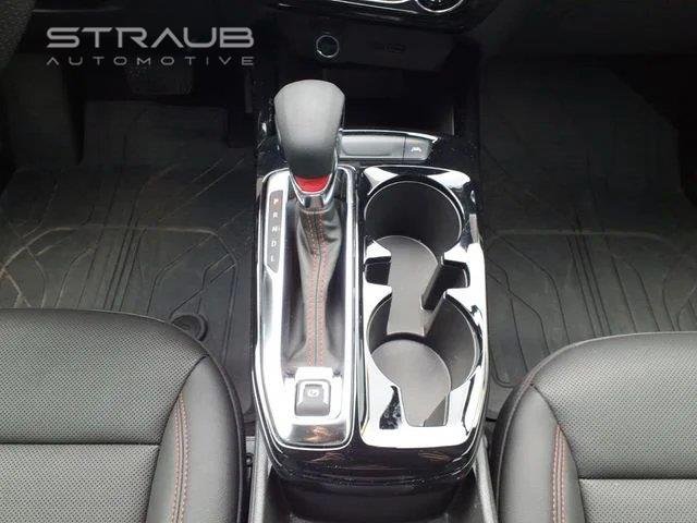 Used 2025 Summit White Chevrolet 2RS image 16