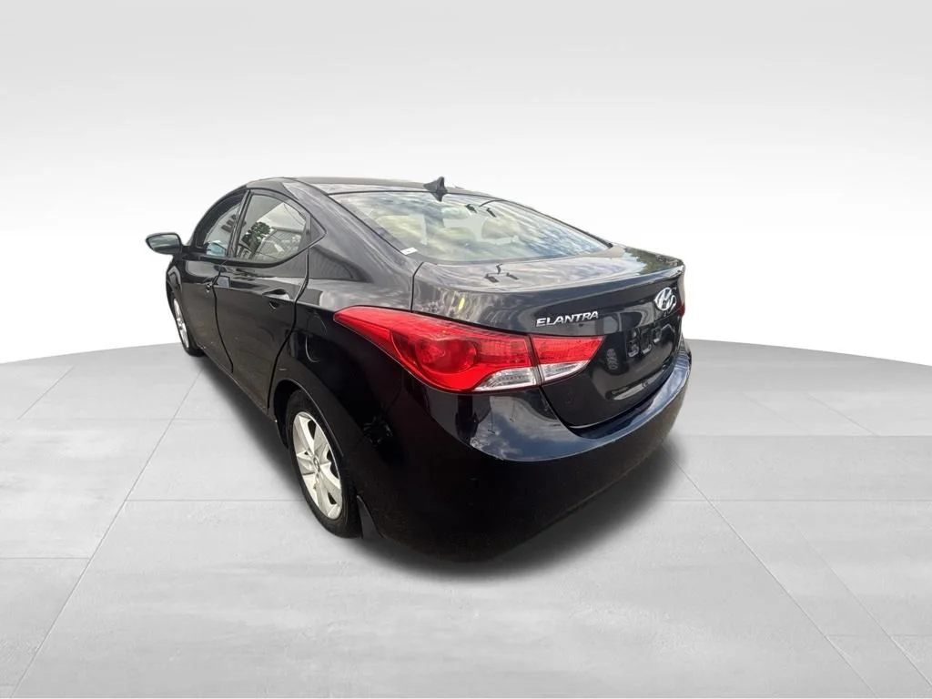 Used 2013 Black Hyundai GLS image 4