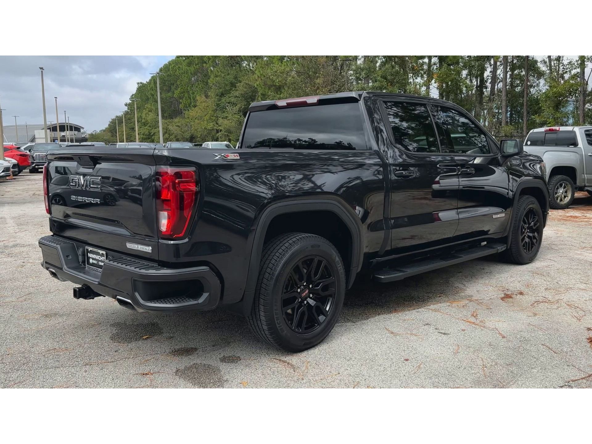 Certified Used 2020 CARBON BLACK METALLIC GMC Elevation image 8