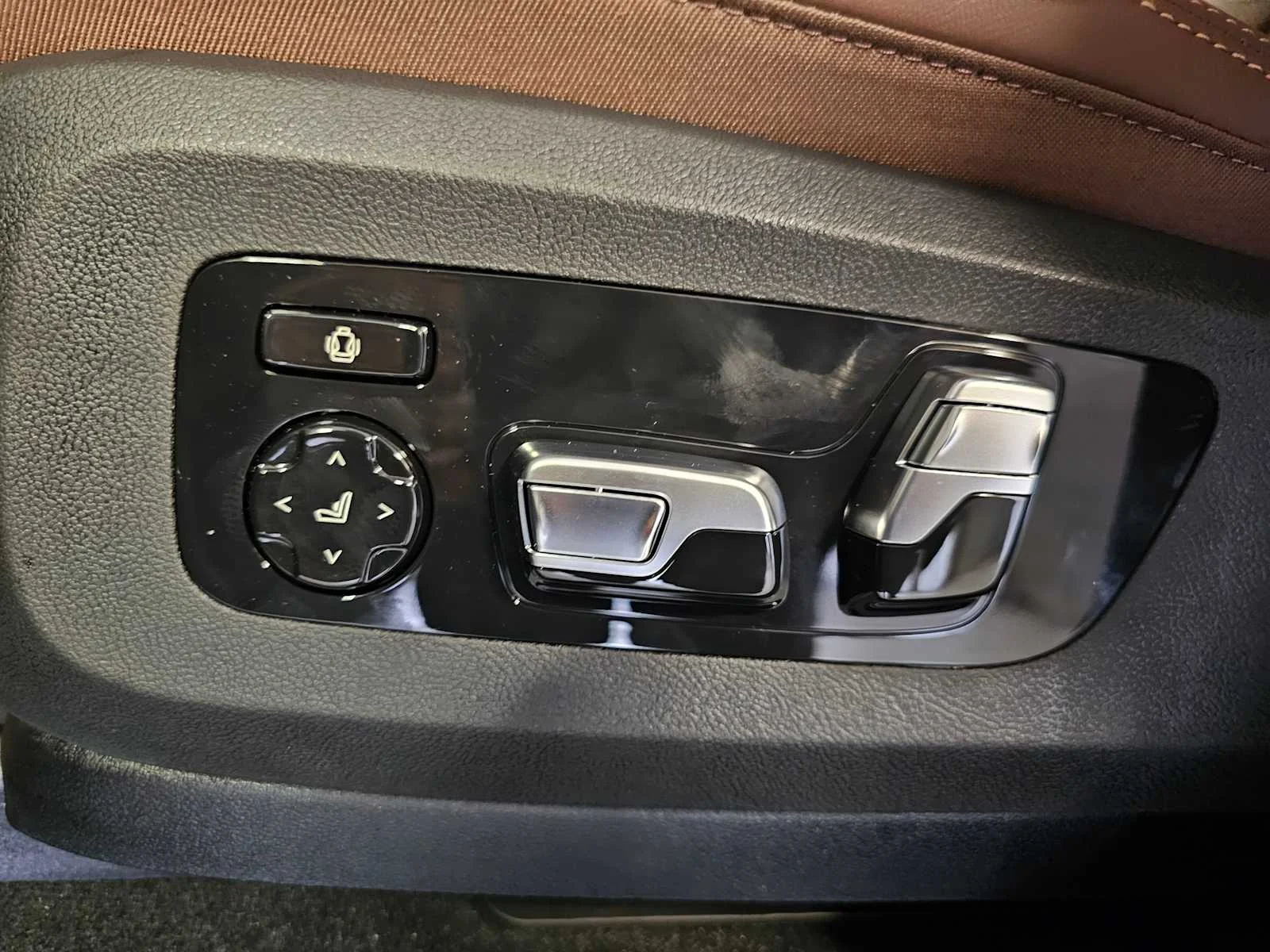 New 2026 Dravit Grey Metallic BMW xDrive40i image 29