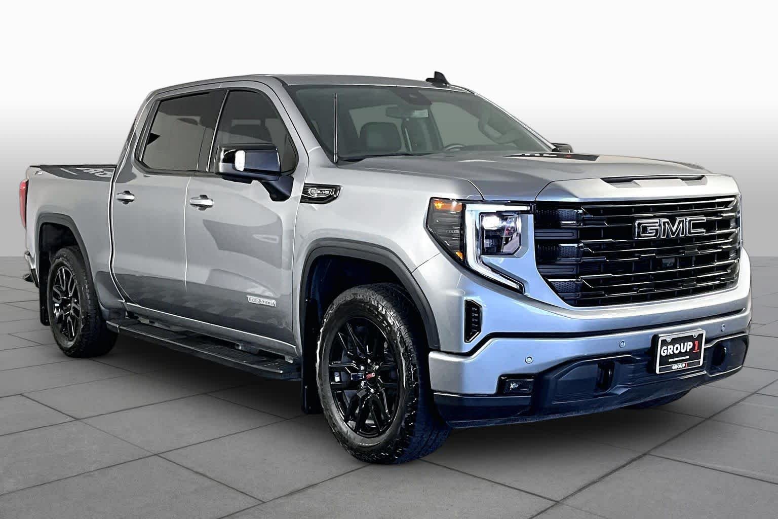 Used 2024 Sterling Metallic GMC Elevation image 3