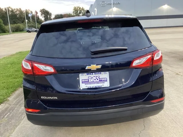 Used 2020 Blue Chevrolet LS image 9