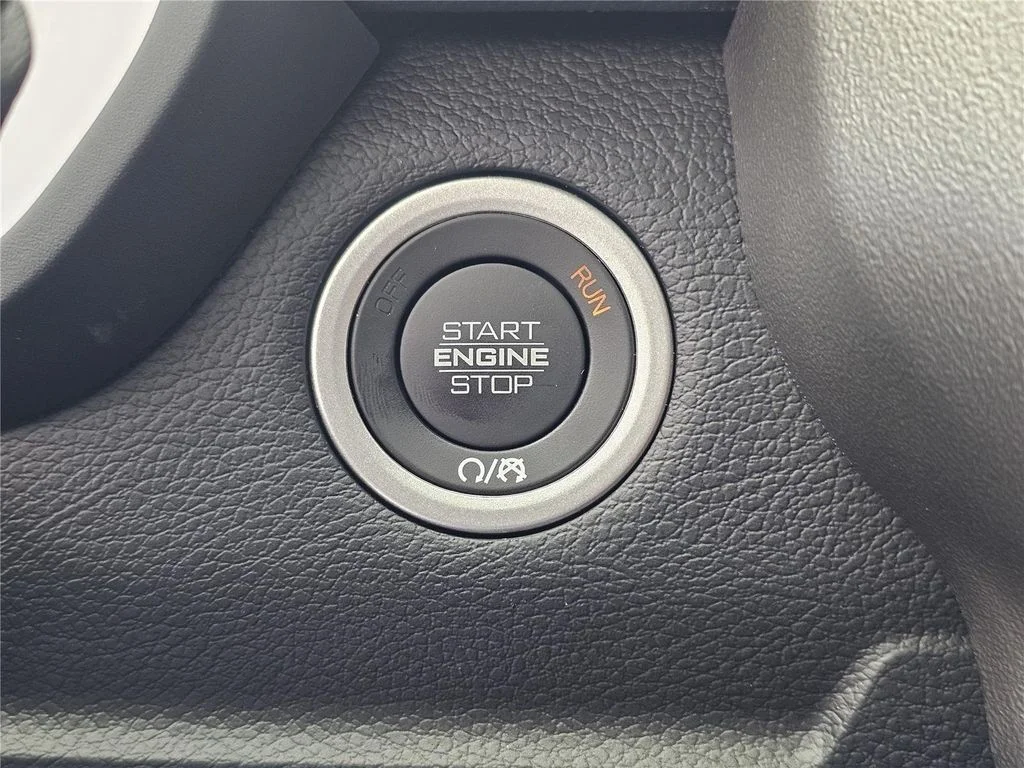 2026 RAM 3500 Laramie - Photo 24