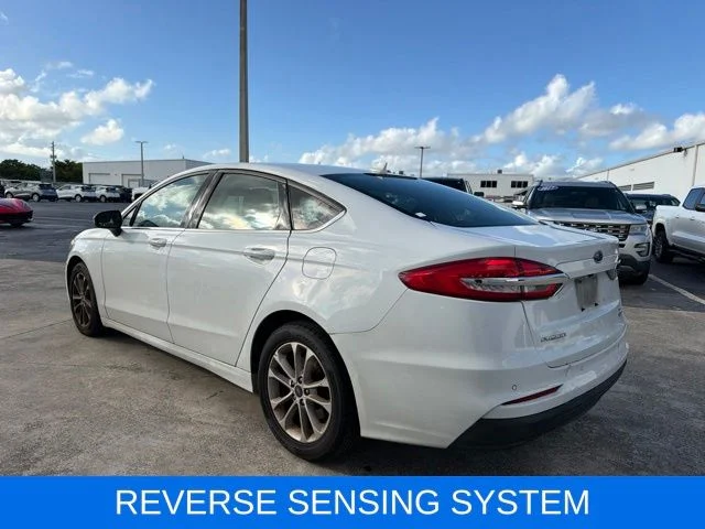 Used 2020 White Ford SE image 3
