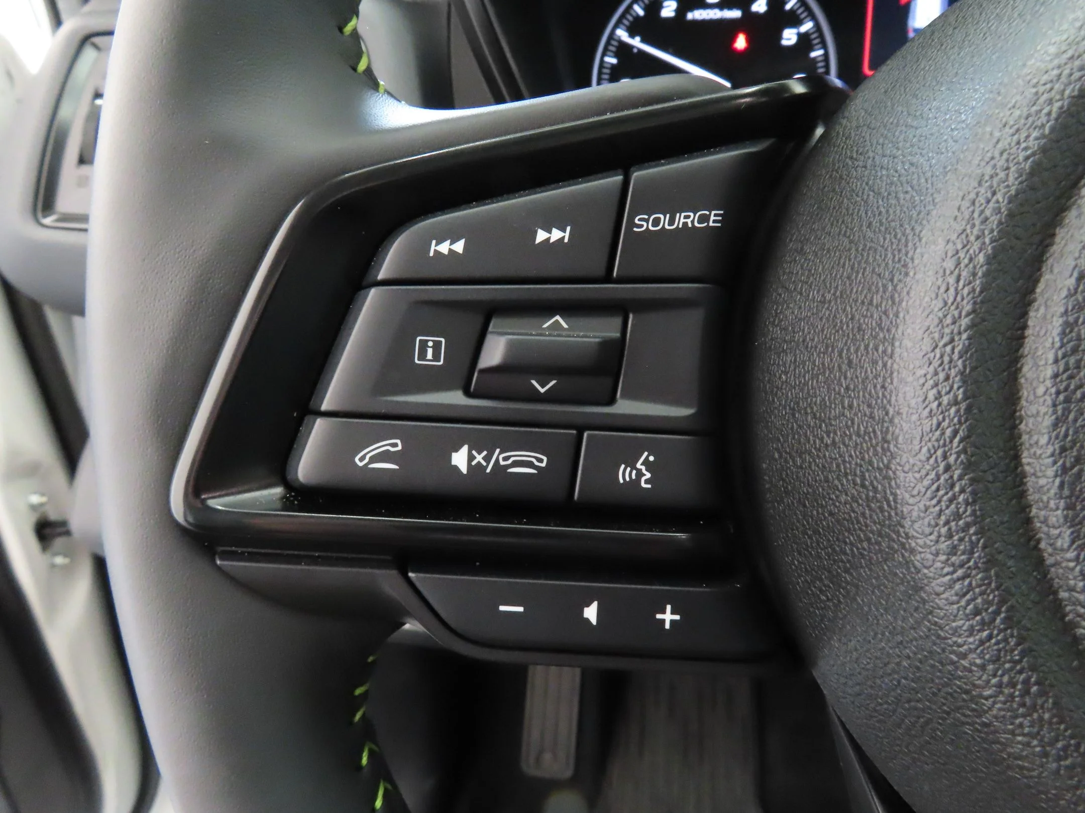 Certified Used 2025 White Subaru Onyx Edition Touring image 13