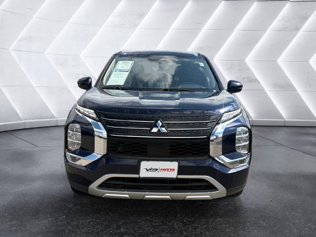 Used 2024 Blue Mitsubishi SE image 2