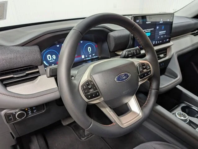 New 2026 Space White Metallic Ford Active image 36
