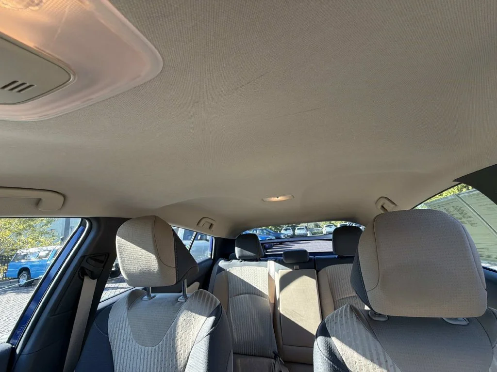 Used 2018 Blue Toyota Two image 13