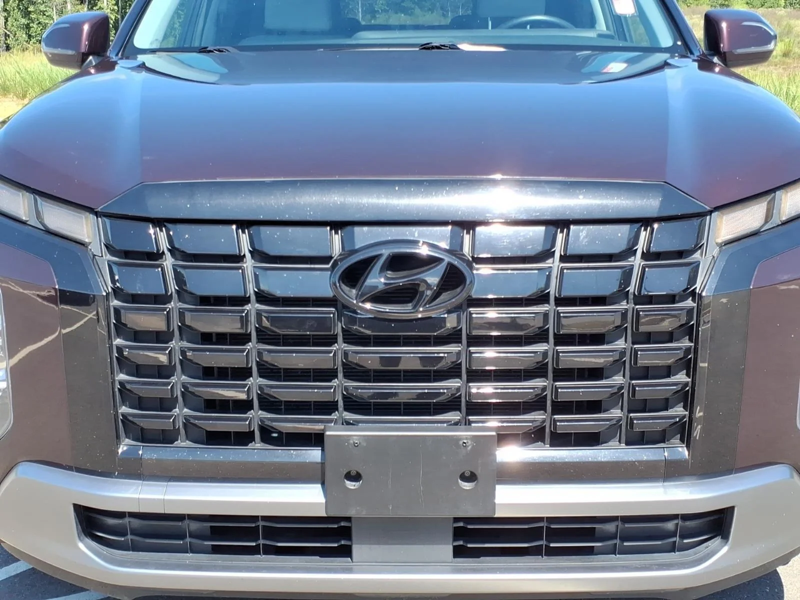 Used 2024 Sierra Burgundy Hyundai SEL 7P image 14