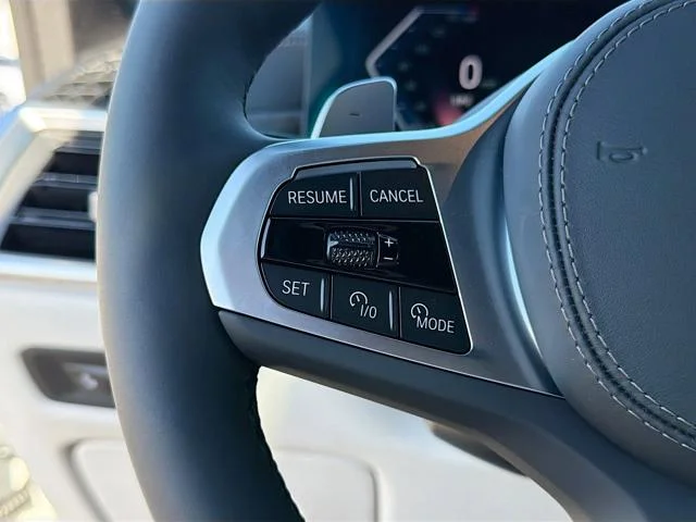 New 2026 Alpine White BMW xDrive50e image 38