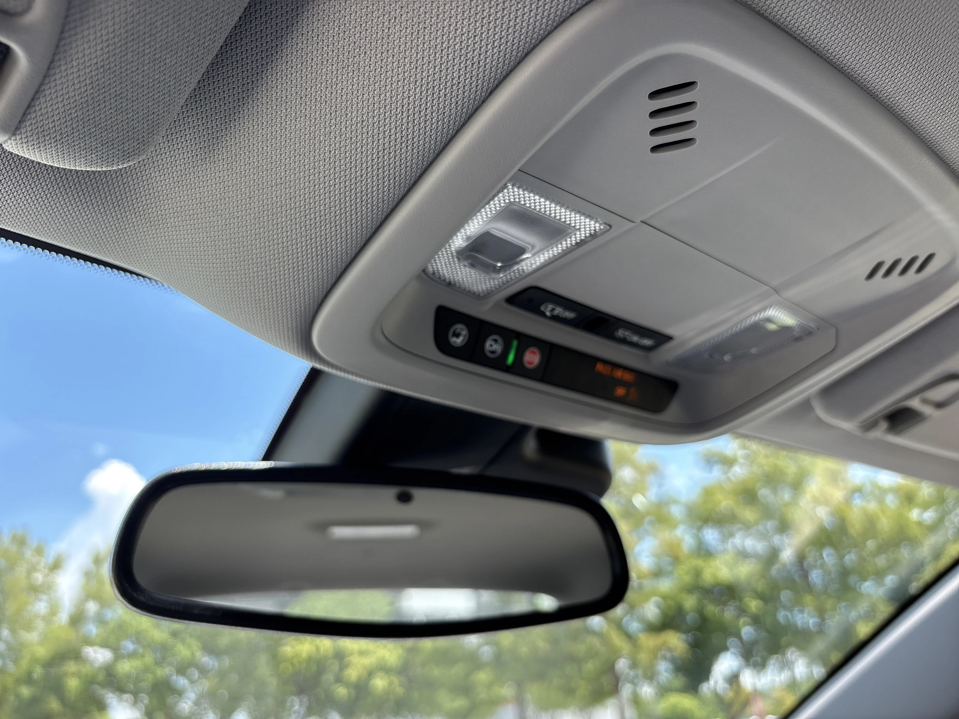 Used 2023 Summit White Chevrolet LT image 38