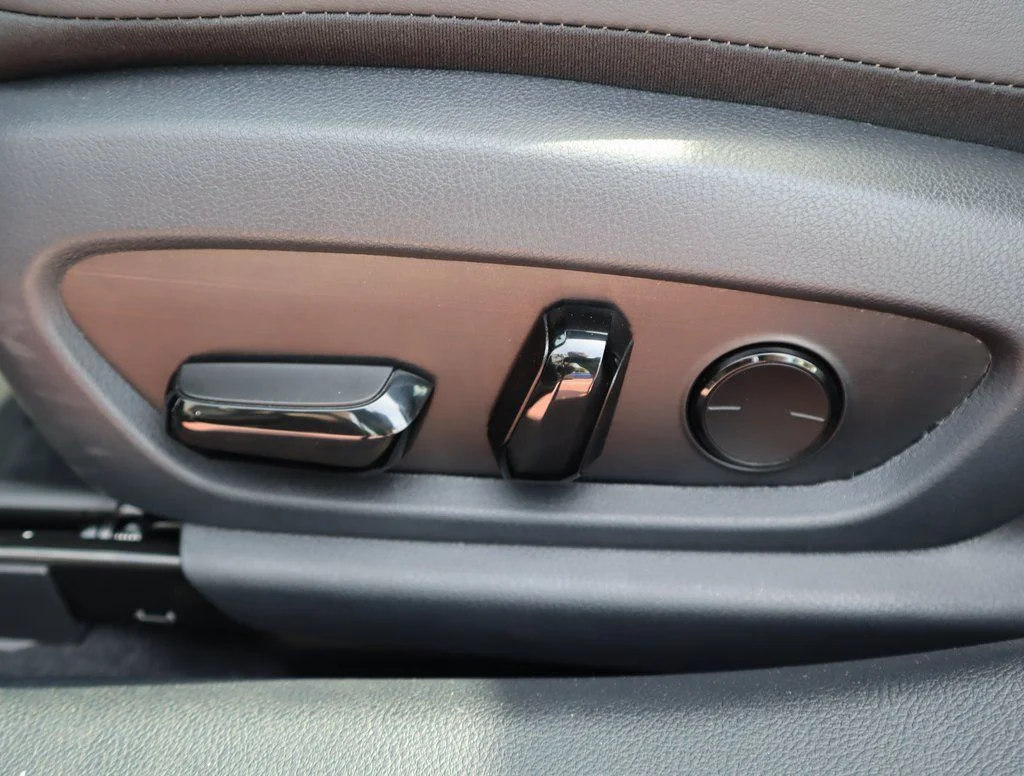 Used 2025 Silver Lexus 350 image 19