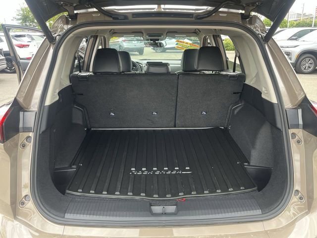 Used 2025 Tan Nissan Rock Creek image 23