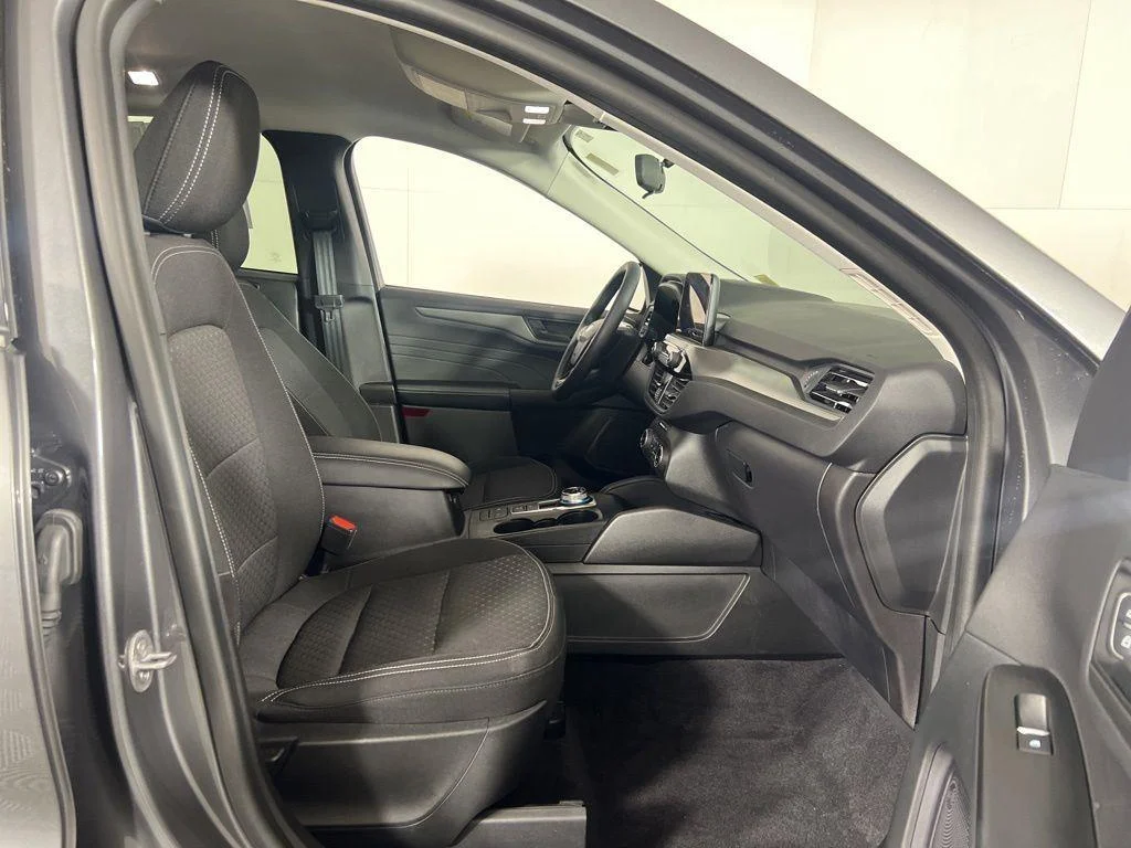 Used 2023 Gray Metallic Ford Active image 7