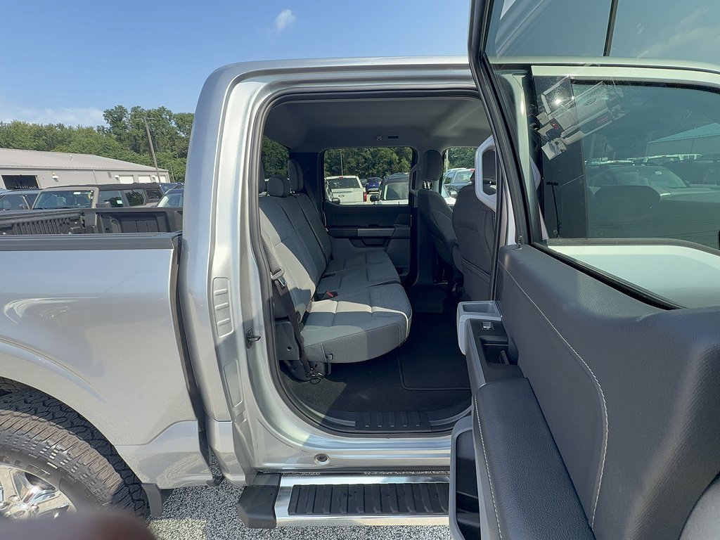 Certified Used 2025 Iconic Silver Ford XLT image 18