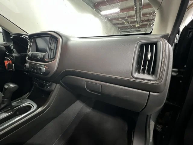 Used 2021 Gray GMC AT4 w/Cloth image 26