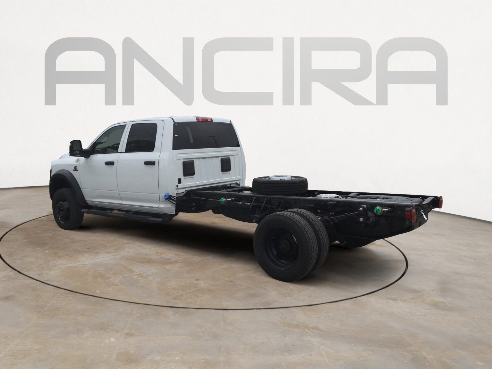 New 2026 Bright White Clearcoat RAM Tradesman image 7