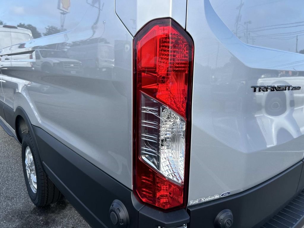 New 2026 Ingot Silver Metallic Ford Cargo Van image 10