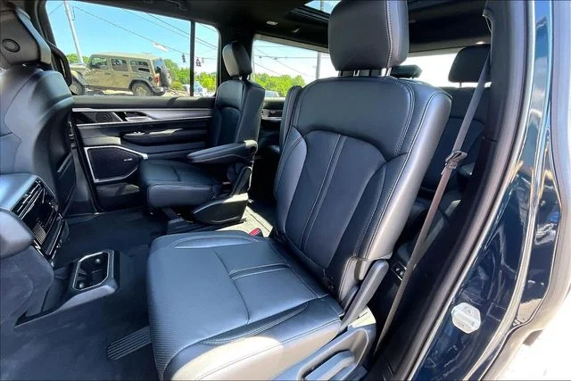 New 2026 Jeep Grand Wagoneer 4D Sport Utility