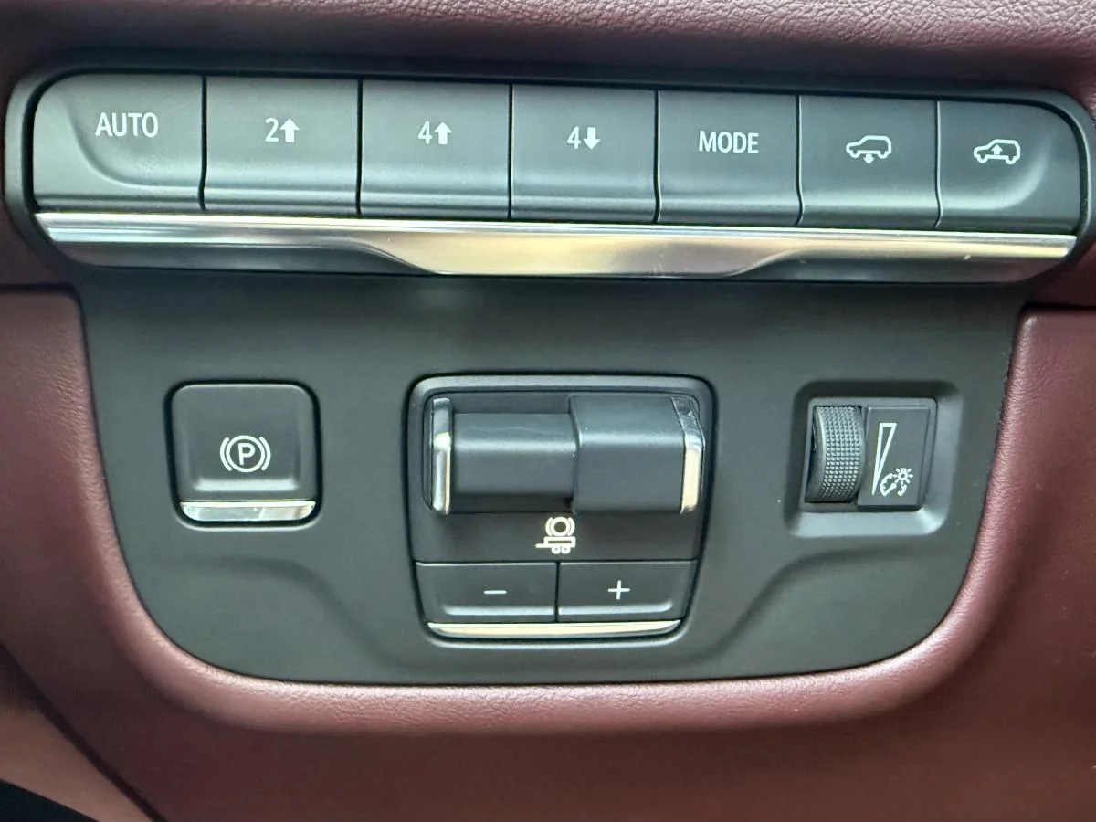 Used 2025 Green Cadillac 4wd Sport image 35
