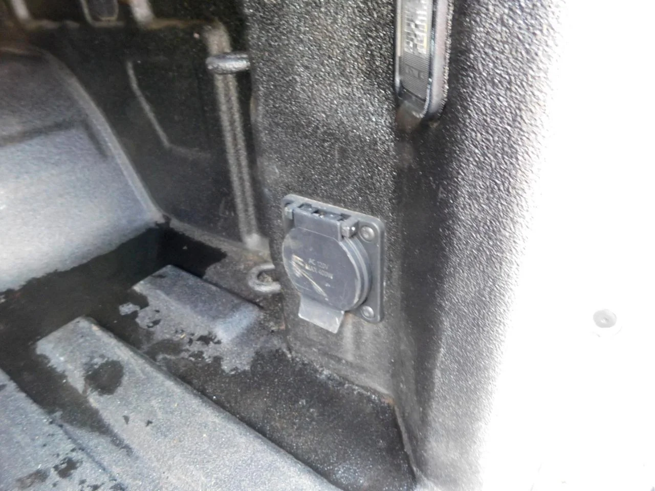 Used 2020 Silver Chevrolet 4WD CREW CAB 147 in LT image 9