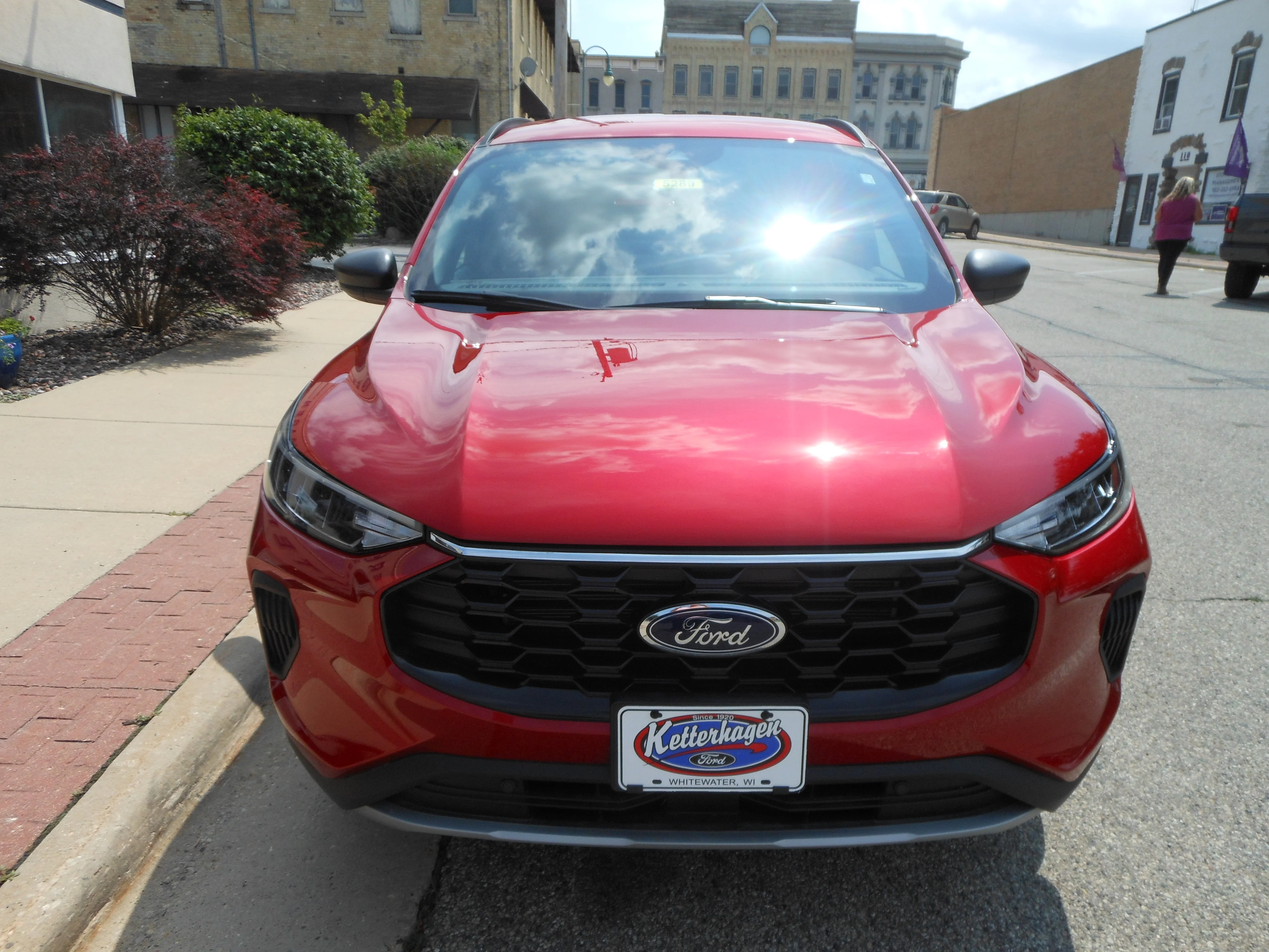New 2025 Rapid Red Metallic Tinted Clearcoat Ford ST-Line image 2