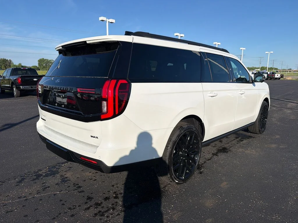 New 2026 White Ford Platinum image 5